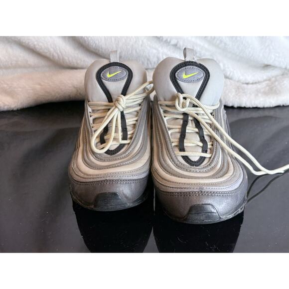 Size 11 - Nike Air Max 97 Neon W - Picture 3 of 11